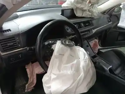 Scrapping Vehicle lexus ct 200h of the year 2012 powered 2zrfxe