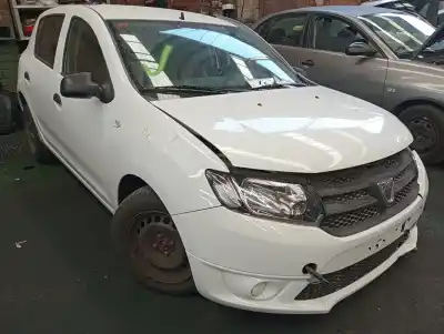 Veicolo di demolizione dacia sandero basis dell'anno 2014 alimentato d4f732