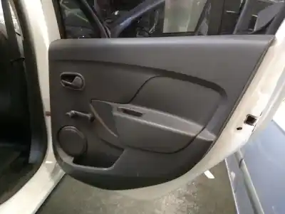 Veicolo di demolizione dacia sandero basis dell'anno 2014 alimentato d4f732