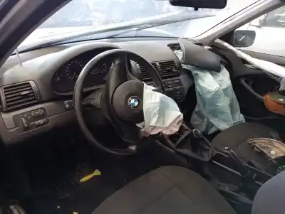 Veículo de Sucata bmw serie 3 berlina (e46) 320d do ano 2001 alimentado m47204d1