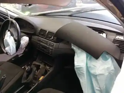 Veículo de Sucata bmw serie 3 berlina (e46) 320d do ano 2001 alimentado m47204d1