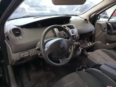 Veículo de Sucata renault scenic iii grand dynamique do ano 2006 alimentado f9q804