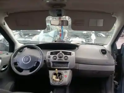 Scrapping Vehicle renault scenic ii authentique of the year 2008 powered k4j740