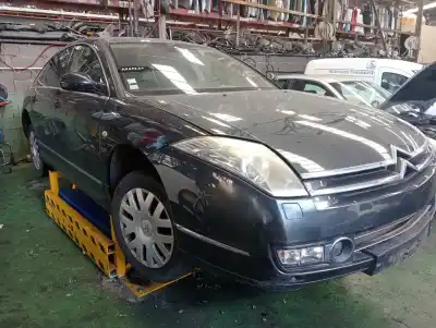 Veículo de Sucata citroen c6 básico do ano 2006 alimentado 4ht