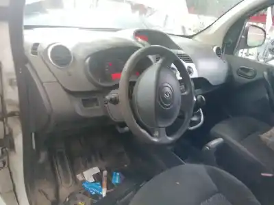 Veículo de Sucata renault kangoo expression do ano 2013 alimentado k9k808