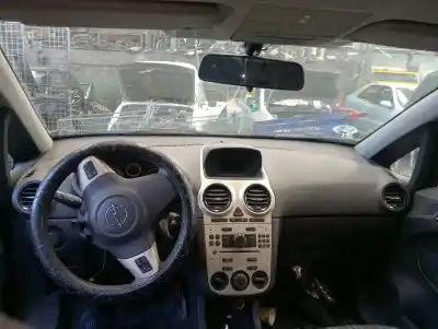 Здавання транспортного засобу opel corsa d cosmo року 2008 потужний z12xep