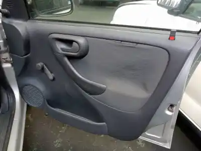 Veículo de Sucata opel corsa c club do ano 2002 alimentado z10xe