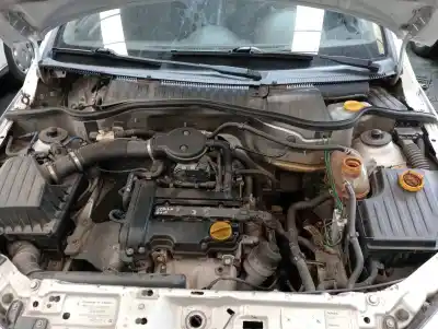 Veículo de Sucata opel corsa c club do ano 2002 alimentado z10xe
