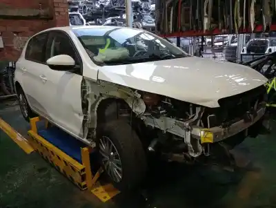 Veículo de Sucata peugeot 308 active bussines do ano 2018 alimentado yhy