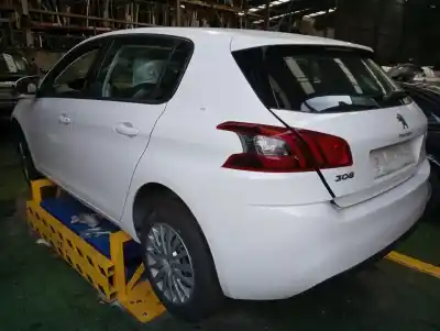 Veículo de Sucata peugeot 308 active bussines do ano 2018 alimentado yhy