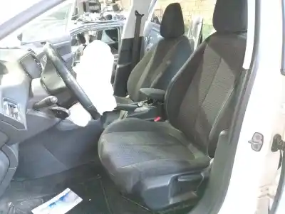 Veículo de Sucata peugeot 308 active bussines do ano 2018 alimentado yhy