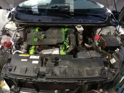 Veículo de Sucata peugeot 308 active bussines do ano 2018 alimentado yhy