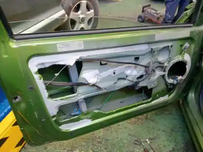 Veículo de Sucata citroen c2 furio do ano 2004 alimentado hfx