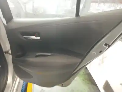 Vehicul casat toyota corolla (e21) hybrid style al anului 2023 alimentat 2zr-fxe