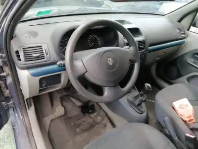 Здавання транспортного засобу renault clio ii fase i (b/cb0) 1.5 dci (b/cb08) року 2004 потужний 