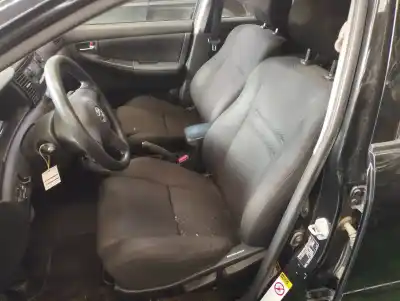 Veículo de Sucata toyota corolla (_e12_) 1.4 d (nde120_) do ano 2004 alimentado 1ndtv