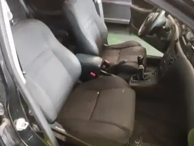 Veículo de Sucata toyota corolla (_e12_) 1.4 d (nde120_) do ano 2004 alimentado 1ndtv