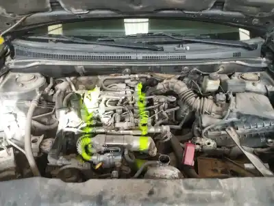 Veículo de Sucata toyota corolla (_e12_) 1.4 d (nde120_) do ano 2004 alimentado 1ndtv