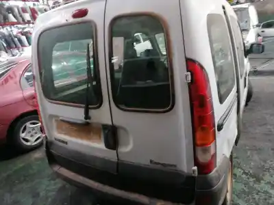 Veículo de Sucata renault                                            kangoo (f/kc0)                                                                                                                                                                                                                                             d/f8q k6                                                                                                                                                                                                                                                   do ano 2004 alimentado f8q