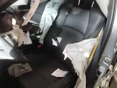 Veículo de Sucata toyota yaris (xp21) hybrid style do ano 2023 alimentado m15a-fxe