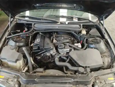 Veículo de Sucata bmw serie 3 compact (e46) 316ti do ano 2002 alimentado n42b18a