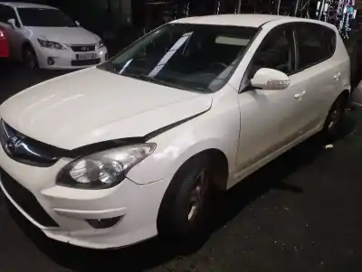 Scrapping Vehicle hyundai i30 comfort of the year 2012 powered d4fb