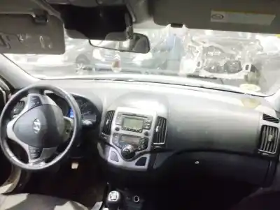 Scrapping Vehicle hyundai i30 comfort of the year 2012 powered d4fb