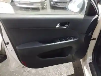 Scrapping Vehicle hyundai i30 comfort of the year 2012 powered d4fb