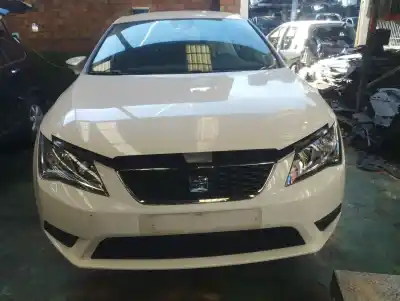 Scrapping Vehicle SEAT LEON (5F1) I-Tech of the year 2015 powered CYVB