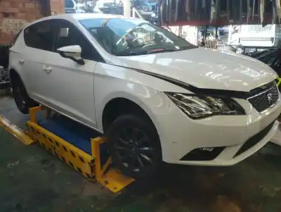 Vehicul casat seat leon (5f1) i-tech al anului 2015 alimentat cyvb