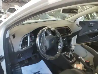 Vehicul casat seat leon (5f1) i-tech al anului 2015 alimentat cyvb