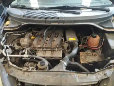 Veicolo di demolizione renault scenic (ja..) 1.4 16v dell'anno 2002 alimentato k4j c7