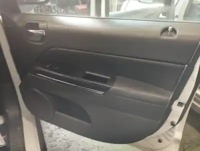 Veículo de Sucata jeep compass limited 4x4 do ano 2011 alimentado om651925