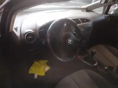 Здавання транспортного засобу seat leon (1p1) reference року 2005 потужний bse Здавання транспортного засобу seat leon (1p1) reference року 2005 потужний bse