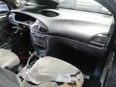 Veículo de Sucata citroen c5 ii (rc_) 1.8 16v (rc6fzb) do ano 2001 alimentado 6fz (ew7j4)