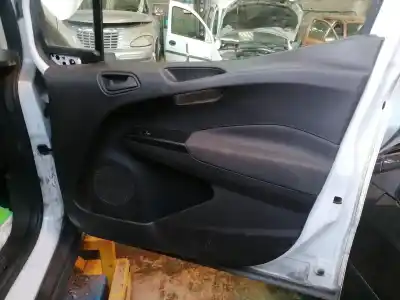 Veículo de Sucata ford transit courier ambiente do ano 2014 alimentado ugcb