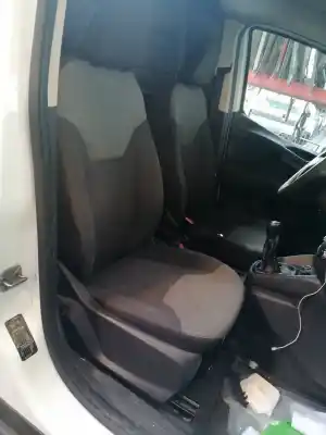 Veículo de Sucata ford transit courier ambiente do ano 2014 alimentado ugcb