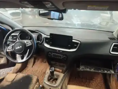 Scrapping Vehicle kia ceed concept of the year 2022 powered g3l