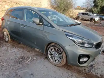 Vehicul casat kia carens ( ) basic al anului 2017 alimentat d4fd