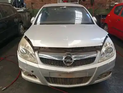 Vehículo de desguace OPEL VECTRA C BERLINA Cosmo del año 2005 con motor Z19DTH
