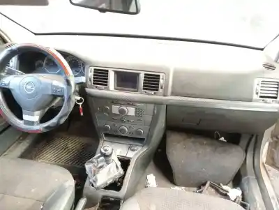 Veículo de Sucata opel vectra c berlina cosmo do ano 2005 alimentado z19dth