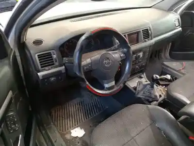 Veículo de Sucata opel vectra c berlina cosmo do ano 2005 alimentado z19dth