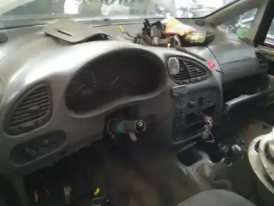 Scrapping Vehicle ford galaxy (vx) 2.8 v6 cat of the year 1998 powered 