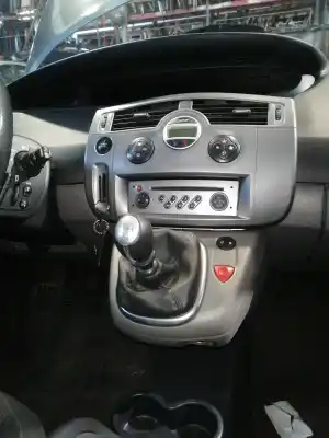 Здавання транспортного засобу renault scenic iii expression року 2007 потужний k9k732