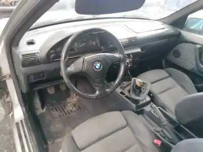 Scrapping Vehicle bmw serie 3 compacto (e36) 316i of the year 2000 powered 194e1