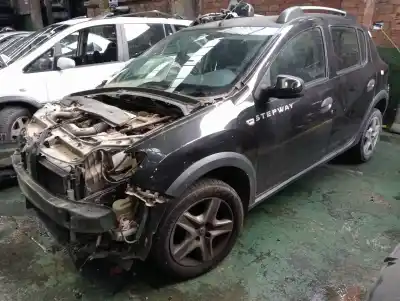 Veicolo di demolizione dacia sandero stepway dell'anno 2014 alimentato 