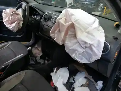 Veicolo di demolizione dacia sandero stepway dell'anno 2014 alimentato 