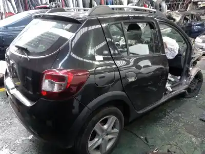 Veicolo di demolizione dacia sandero stepway dell'anno 2014 alimentato 