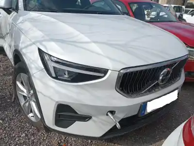 Scrapping Vehicle VOLVO XC 40 CORE 2WD of the year 2024 powered B420T4