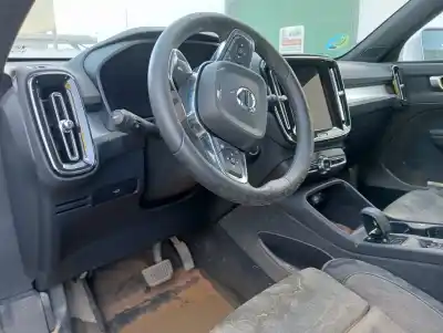 Scrapping Vehicle volvo xc 40 core 2wd of the year 2024 powered b420t4